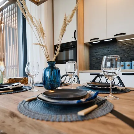 Laguna Beskidow - Blue Mountain זאז'צ'ה