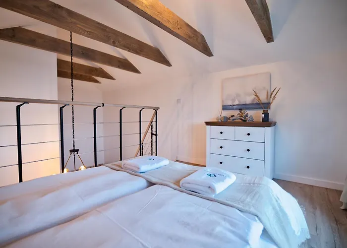 Laguna Beskidow - Blue Mountain *